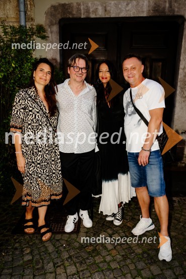  ... ;  Branko Šturbej, igralec;  Vesna Milek, novinarka in publicistka;  Peter Srpčič, direktor, Mestno gledališče PtujPremiera predstave Dolgega dneva potovanje v noč