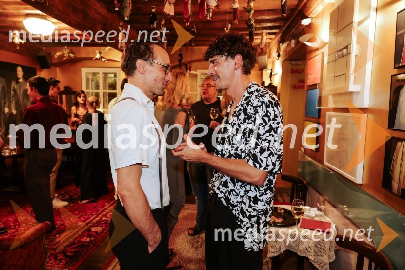  Marko  Mandić, igralec;  Nejc Cijan Garlatti, igralecPremiera predstave Dolgega dneva potovanje v noč