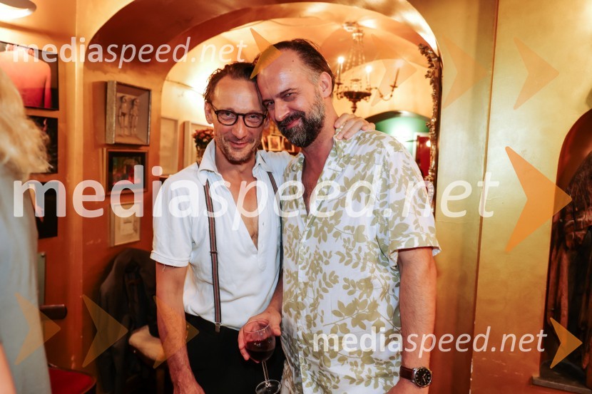  Marko  Mandić, igralec;  Uroš Fürst, igralecPremiera predstave Dolgega dneva potovanje v noč