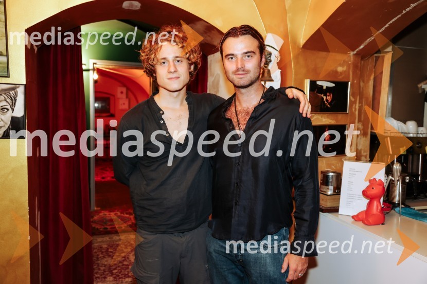  Luka Grbić, igralec;  Rok Juričić, igralecPremiera predstave Dolgega dneva potovanje v noč