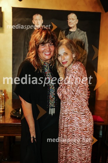  Ana Savić Gecan, kostumografinja;  Alma Prica, igralkaPremiera predstave Dolgega dneva potovanje v noč