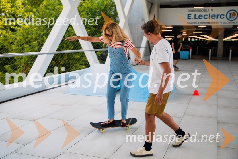  Lučka Fabijan;  ... Premiera slovenskega filma Igrišča ne damo, Cineplexx Ljubljana