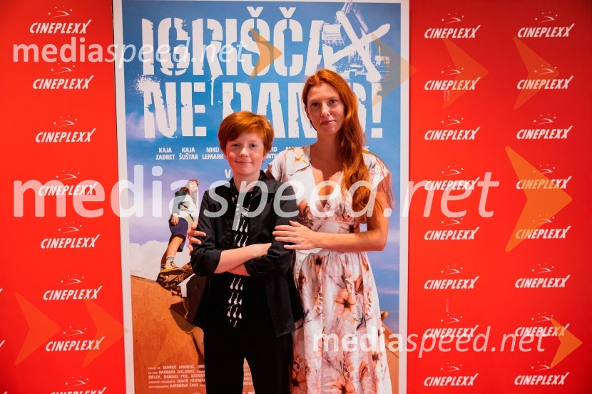  David Trontelj, igralec;  Tina Potočnik Vrhovnik, igralkaPremiera slovenskega filma Igrišča ne damo, Cineplexx Ljubljana
