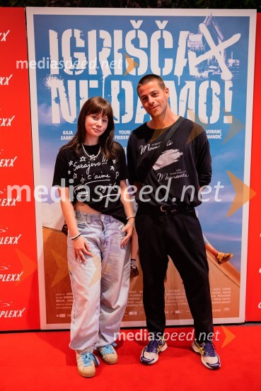  Kaja Šuštar, igralka;  Dario Nožić Serini - Dacho, igralecPremiera slovenskega filma Igrišča ne damo, Cineplexx Ljubljana