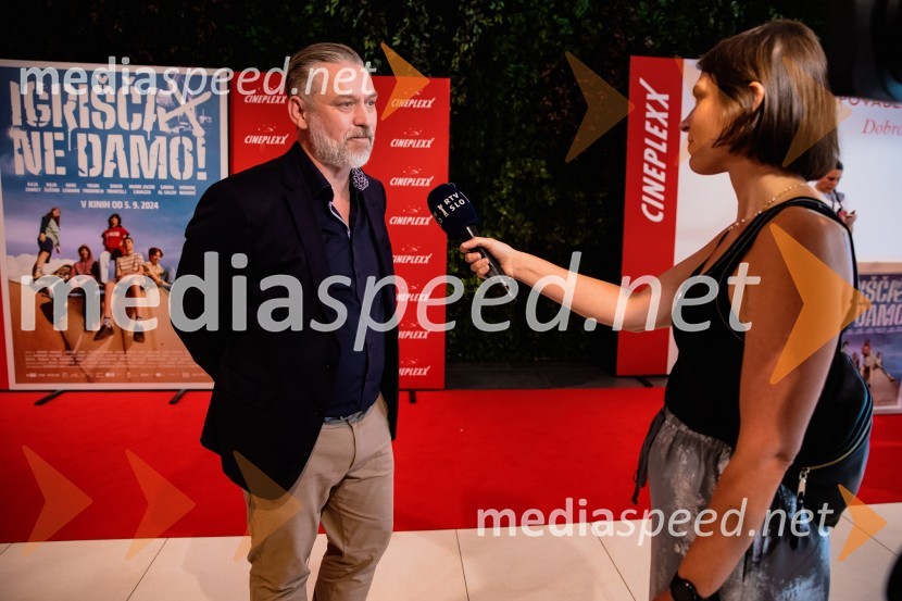  Klemen Dvornik, filmski in televizijski režiser ter predsednik NS DSR;  ... Premiera slovenskega filma Igrišča ne damo, Cineplexx Ljubljana