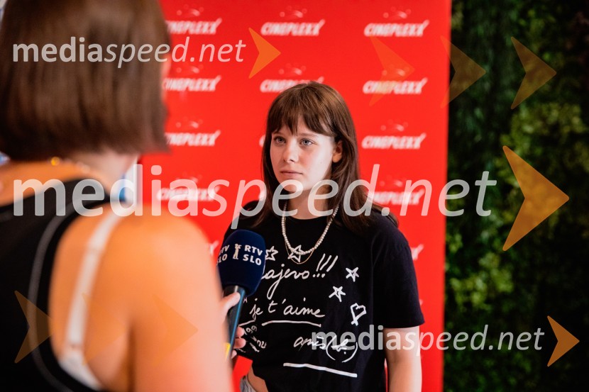  Kaja Šuštar, igralkaPremiera slovenskega filma Igrišča ne damo, Cineplexx Ljubljana