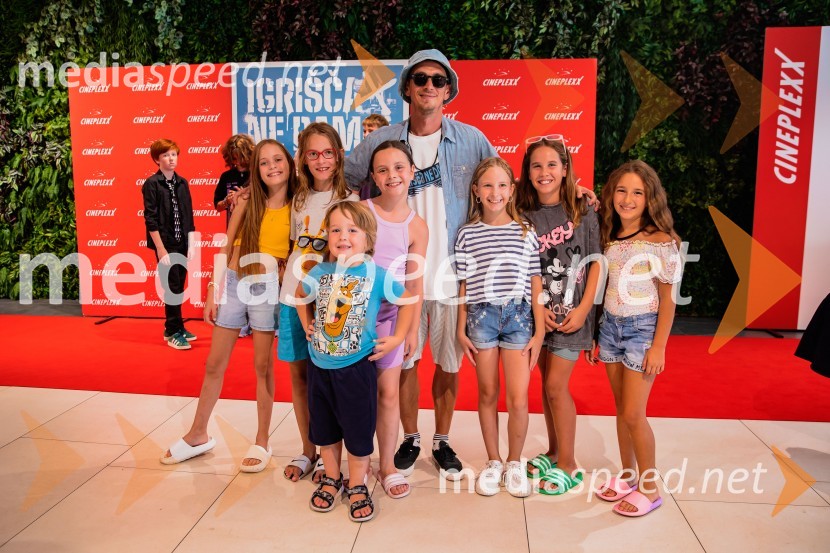  Boštjan  Nipič - Nipke, raperPremiera slovenskega filma Igrišča ne damo, Cineplexx Ljubljana