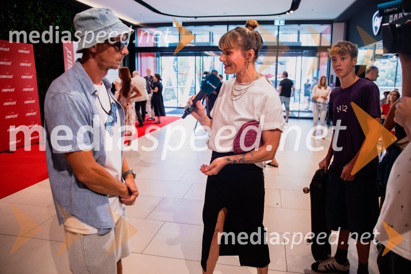  Boštjan  Nipič - Nipke, raper;  Ana Raščan, voditeljica in novinarkaPremiera slovenskega filma Igrišča ne damo, Cineplexx Ljubljana