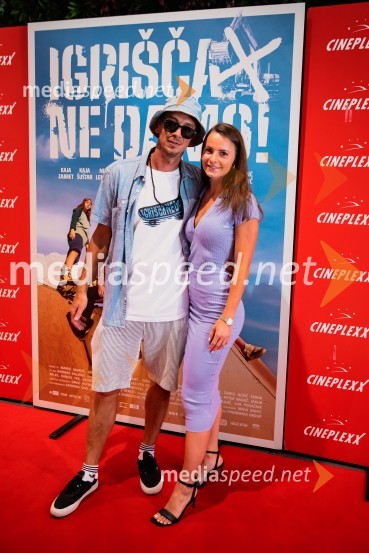  Boštjan  Nipič - Nipke, raper;  ... Premiera slovenskega filma Igrišča ne damo, Cineplexx Ljubljana