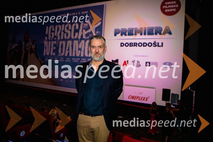  Klemen Dvornik, filmski in televizijski režiser ter predsednik NS DSRPremiera slovenskega filma Igrišča ne damo, Cineplexx Ljubljana