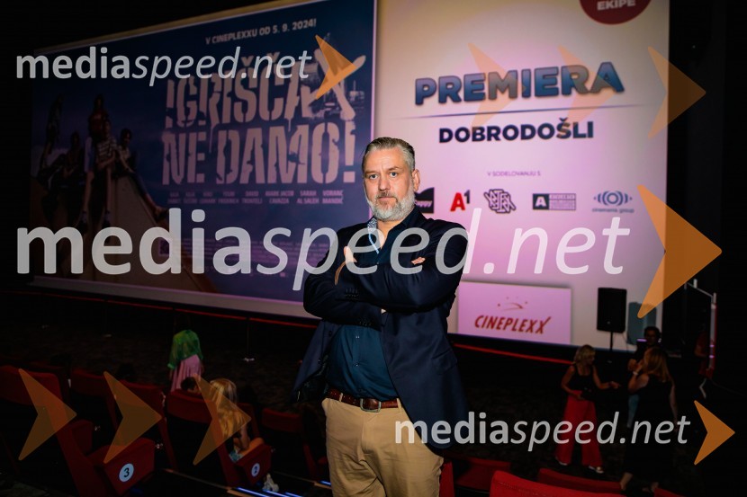  Klemen Dvornik, filmski in televizijski režiser ter predsednik NS DSRPremiera slovenskega filma Igrišča ne damo, Cineplexx Ljubljana