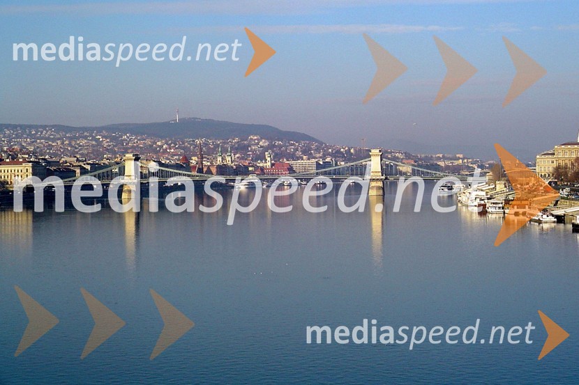 Széchenyjev verižni most (Szécheny lánchíd)Budimpešta - Budapest, Madžarska