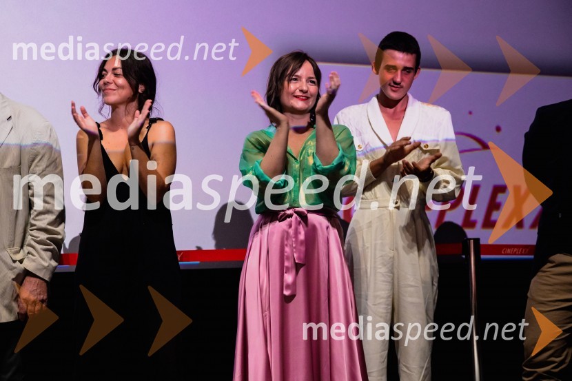  Dora Šustić;  Barbara Daljavec, filmska producentka;  Voranc Mandić, igralecPremiera slovenskega filma Igrišča ne damo, Cineplexx Ljubljana