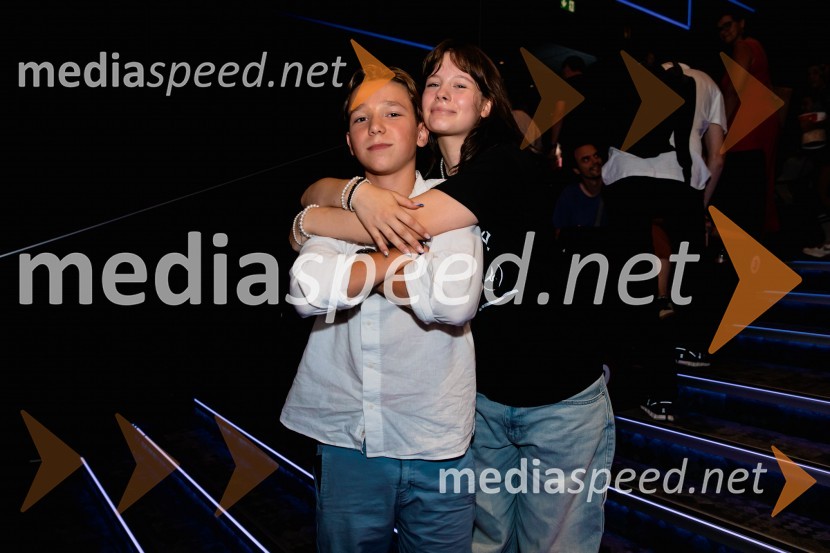  ... ;  Kaja Šuštar, igralkaPremiera slovenskega filma Igrišča ne damo, Cineplexx Ljubljana