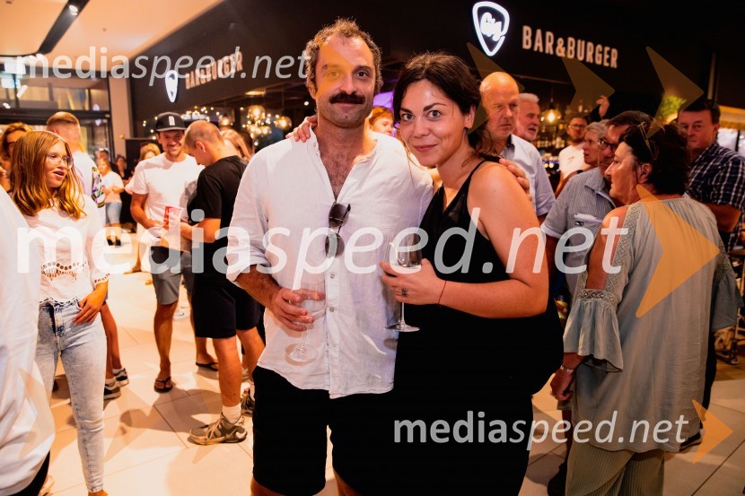  ... ;  Dora ŠustićPremiera slovenskega filma Igrišča ne damo, Cineplexx Ljubljana