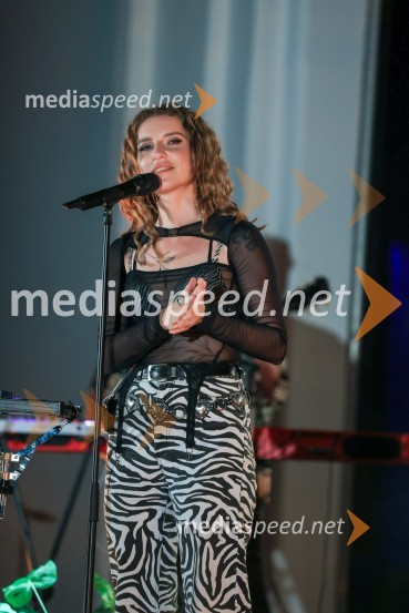  Maja Keuc, pevka, AmayaVečer lendavskih vin in koncert Maje Keuc