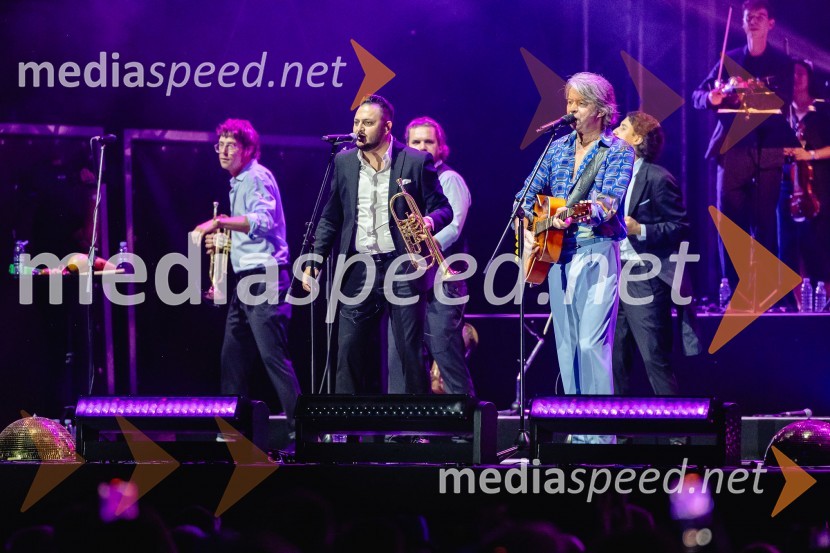  ... ;  Robert Pešut - Magnifico, glasbenikMagnifico, koncert ob 30-letnici samostojne kariere