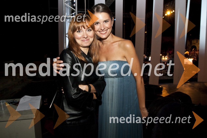 Sandra Zupanc - Sendi, pevka in Bernarda Žarn, povezovalka večera in Femme Fatale 2008Poletna noč - koncert Elde Viler z gosti ob 50. letnici delovanja