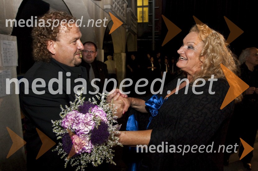 Darko Brlek, direktor Festivala Ljubljana in Elda Viler, pevkaPoletna noč - koncert Elde Viler z gosti ob 50. letnici delovanja