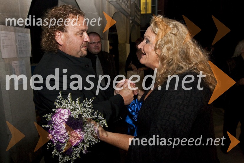 Darko Brlek, direktor Festivala Ljubljana in Elda Viler, pevkaPoletna noč - koncert Elde Viler z gosti ob 50. letnici delovanja