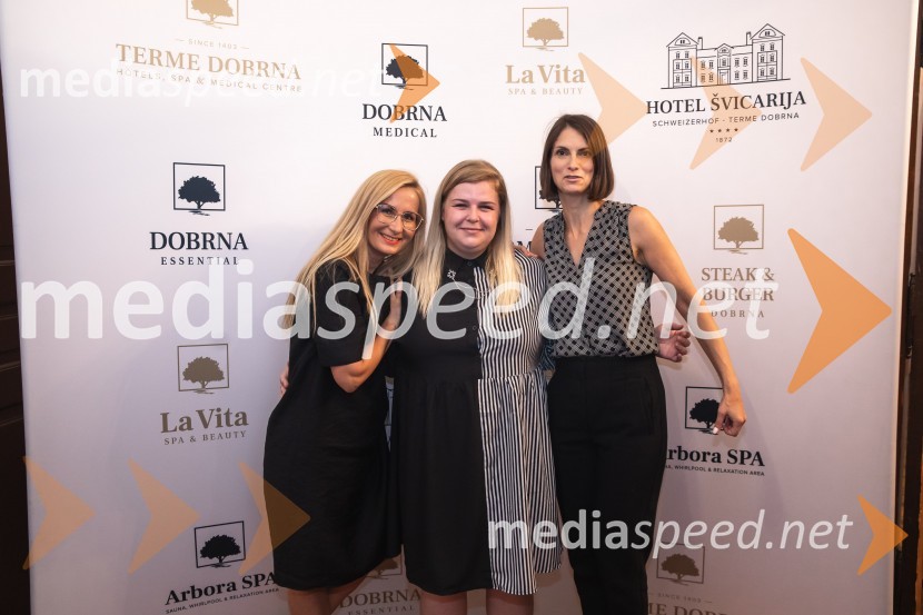  Žužana Šeruga, vodja prodaje, Terme Dobrna;  Kristina Peunik, marketing, Terme Dobrna;  Nina Koleša, marketing, Terme DobrnaVlado Kreslin, Festival Ljubljana in Terme Dobrna