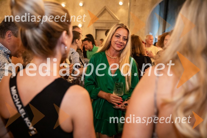  Maša Podkonjak Korošec, odvetnicaVlado Kreslin, Festival Ljubljana in Terme Dobrna