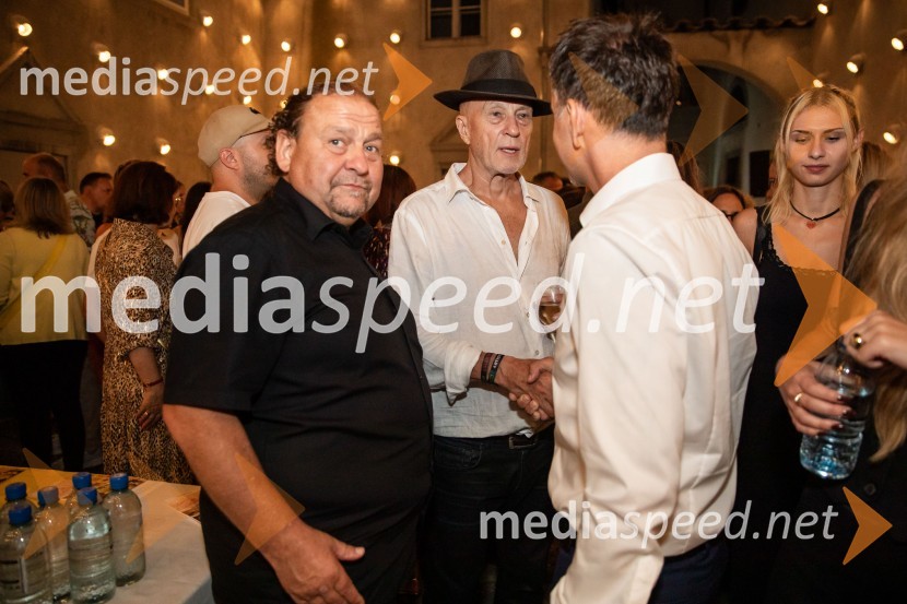  Darko  Brlek, direktor in umetniški vodja, Festival Ljubljana;  Vlado Kreslin, glasbenikVlado Kreslin, Festival Ljubljana in Terme Dobrna