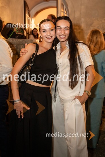  Tia Krasovec;  Mia Puhar Rodin - Masayah, pevkaVlado Kreslin, Festival Ljubljana in Terme Dobrna