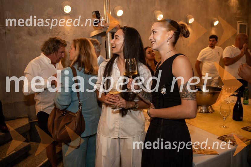  Mia Puhar Rodin - Masayah, pevka;  Tia KrasovecVlado Kreslin, Festival Ljubljana in Terme Dobrna