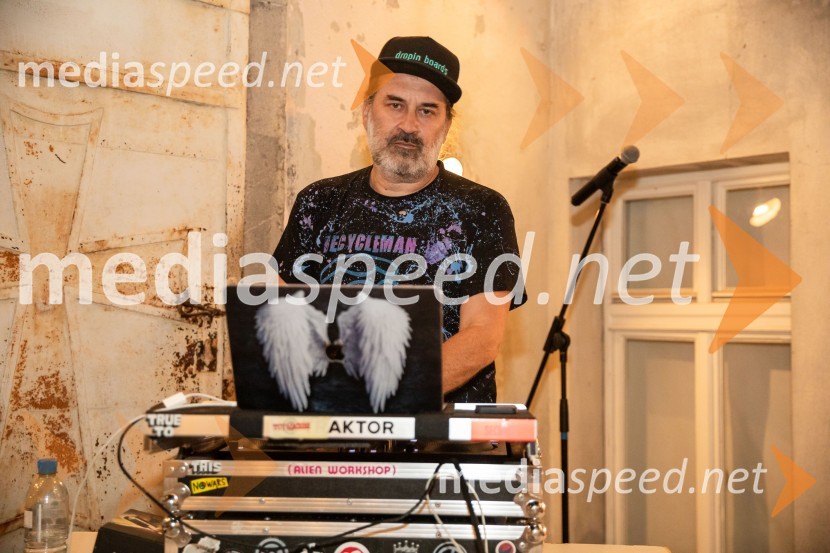  Dalaj Eegol, DJ- RecyclemanVlado Kreslin, Festival Ljubljana in Terme Dobrna