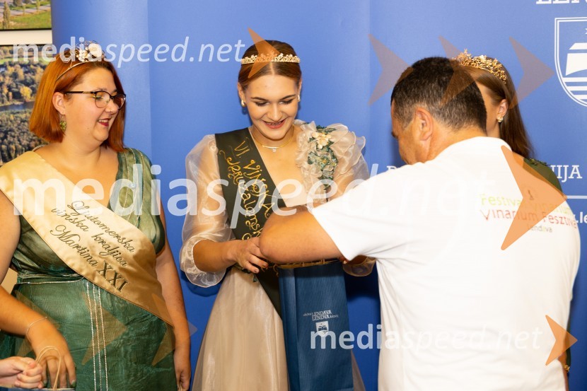  Sandra Kaučič, 20. Ljutomerska vinska kraljica;  Sandra Kumer, 6.vinska kraljica Jeruzalemsko ormoških goric45. Lendavska trgatev 2024