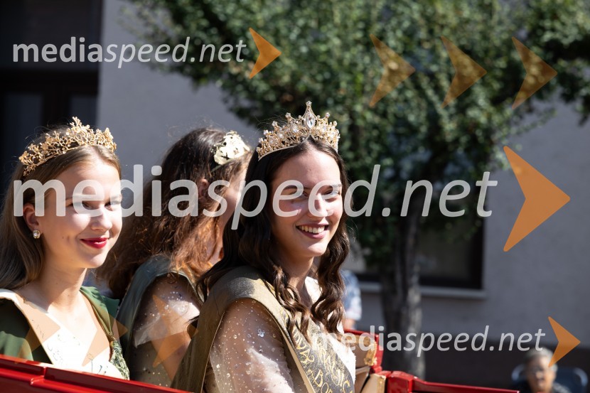  Neja Horvatič, vinska kraljica Martina XII.;  Lucija Šetar, vinska kraljica Lendave45. Lendavska trgatev 2024