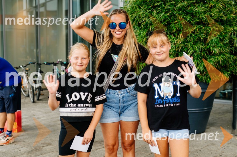  ... ;  Tinkara Fortuna, skupina Bepop;  ... Šolačinkarije v Citycentru Celje