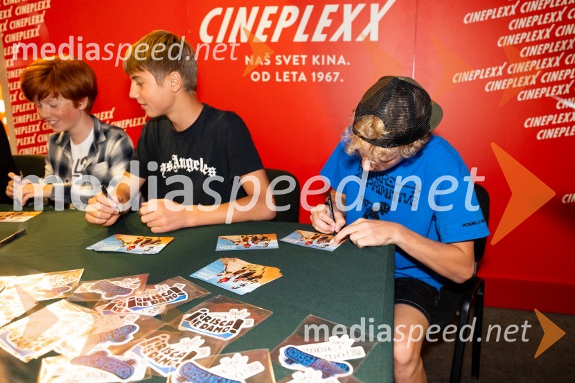  David Trontelj, igralec;  Youri Friderich, igralec;  Niko Lemark, igralecFilm Igrišča ne damo doživel premiero tudi v Cineplexx Celje