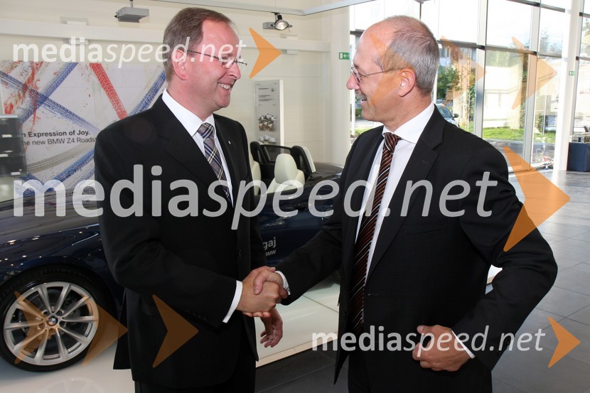 Andrej Malgaj, lastnik in direktor podjetja Avtohiša Malgaj in Günter Schuster, direktor za finance in poslovanje BMW Group Centralna in Vzhodna EvropaOtvoritev novega prodajno servisnega centra BMW Malgaj Kranj