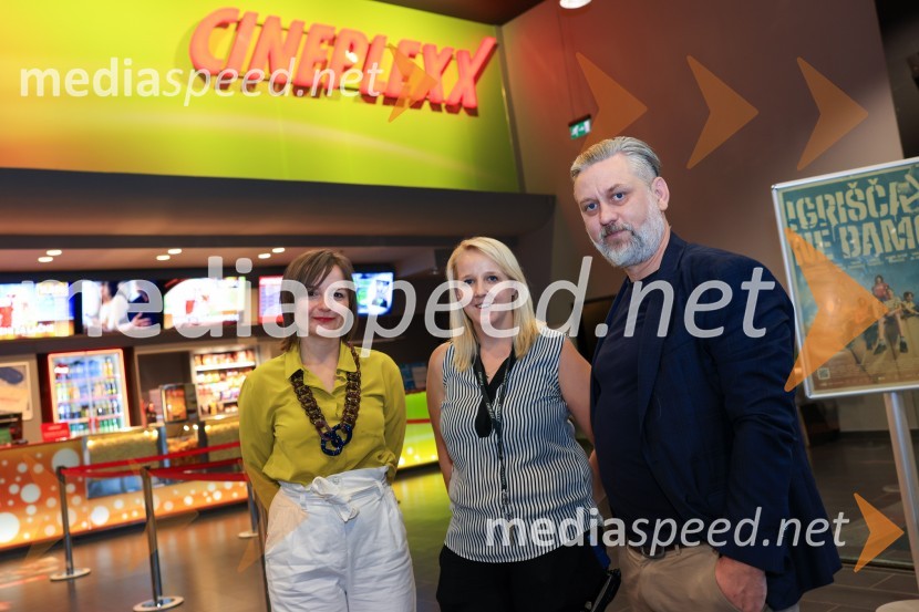  Barbara Daljavec, filmska producentka;  ... ;  Klemen Dvornik, filmski in televizijski režiser ter predsednik NS DSRIgrišča ne damo!, premiera filma v Cineplexx Maribor