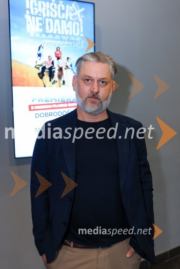  Klemen Dvornik, filmski in televizijski režiser ter predsednik NS DSRIgrišča ne damo!, premiera filma v Cineplexx Maribor