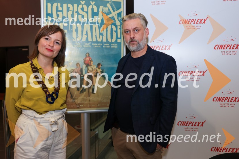  Barbara Daljavec, filmska producentka;  Klemen Dvornik, filmski in televizijski režiser ter predsednik NS DSRIgrišča ne damo!, premiera filma v Cineplexx Maribor