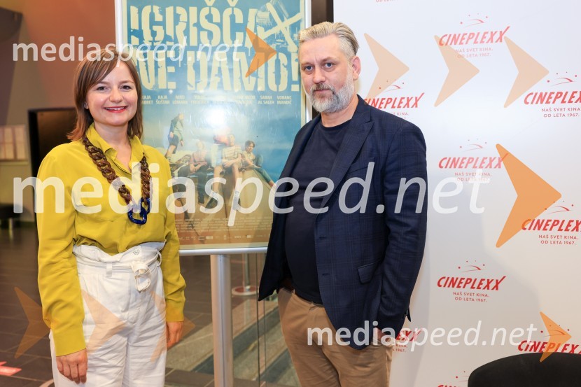  Barbara Daljavec, filmska producentka;  Klemen Dvornik, filmski in televizijski režiser ter predsednik NS DSRIgrišča ne damo!, premiera filma v Cineplexx Maribor