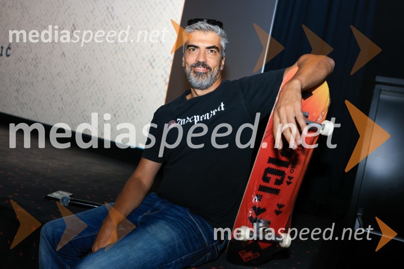  Bor Greiner, odgovorni urednik, Radio CityIgrišča ne damo!, premiera filma v Cineplexx Maribor