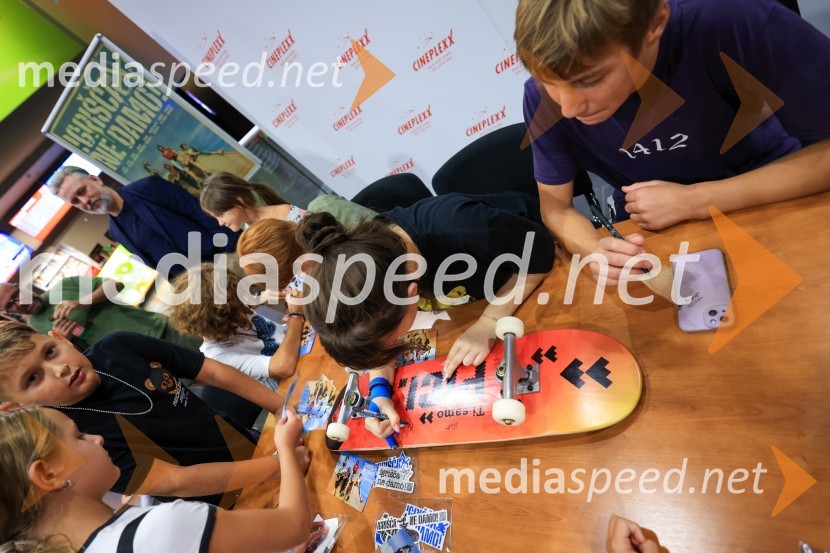 Igrišča ne damo!, premiera filma v Cineplexx Maribor