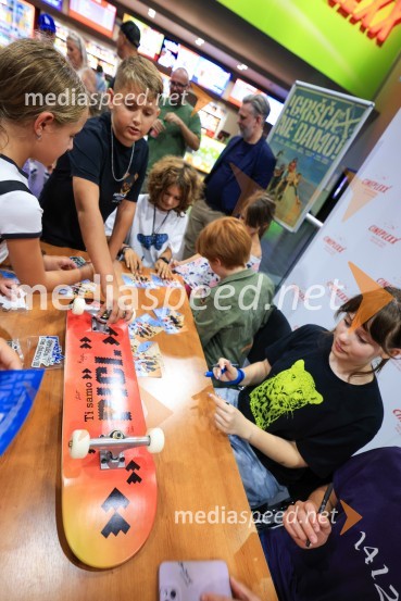 Igrišča ne damo!, premiera filma v Cineplexx Maribor