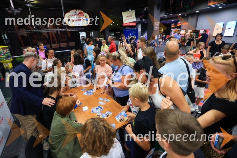 Igrišča ne damo!, premiera filma v Cineplexx Maribor