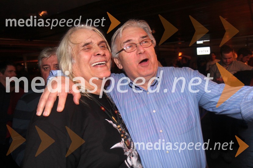  Bora Đorđević, skupina Riblja Čorba;  ... Umrl je Bora Đorđević, pevec Riblje čorbe