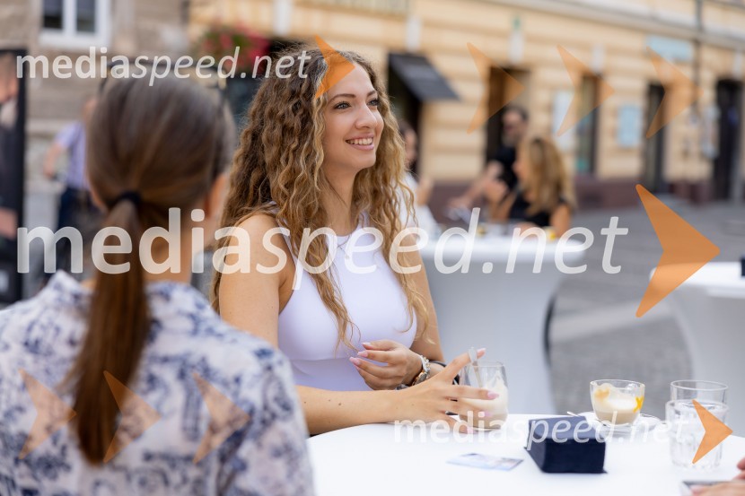 Skupina EIB v Ljubljani odprla fotografsko razstavo o dveh desetletjih članstva Slovenije v EU