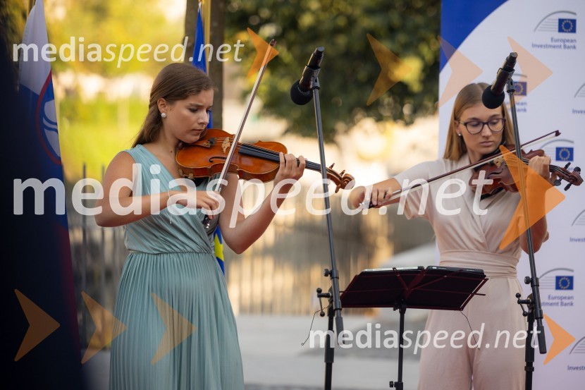 Skupina EIB v Ljubljani odprla fotografsko razstavo o dveh desetletjih članstva Slovenije v EU