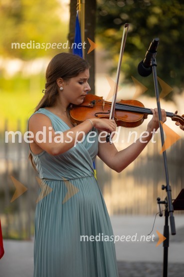 Skupina EIB v Ljubljani odprla fotografsko razstavo o dveh desetletjih članstva Slovenije v EU