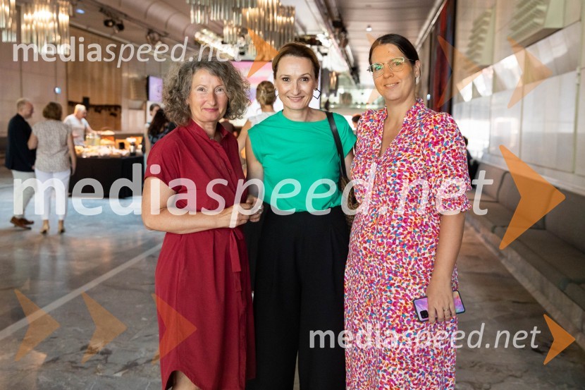  Darinka Hvalec, Cankarjev dom;  Helena Grahek, vodja marketinga in odnosi z javnostmi, Slovensko mladinsko gledališče;  ... Predstavitev sezone 2024/25, Cankarjev dom