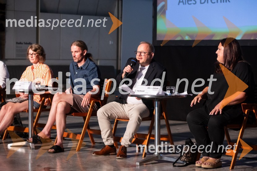  Urška Brodar, dramaturginja, Slovensko mladinsko gledališče;  Andrej Jaklič, vodja gledališkega in sodobnoplesnega programa CD; mag. Aleš Drenik, vodja programa resne glasbe, opere in balet, Cankarjev dom;  Uršula Cetinski, generalna direktorica, Cankarjev domPredstavitev sezone 2024/25, Cankarjev dom