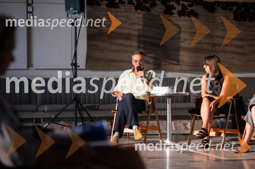   Igor  Samobor, igralec;  Barbara Rogelj, vodja humanističnega in kulturno-vzgojnega programa, Cankarjev domPredstavitev sezone 2024/25, Cankarjev dom